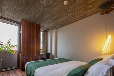 Cloudy_Deluxe-Zimmer mit Balkon — Concon house